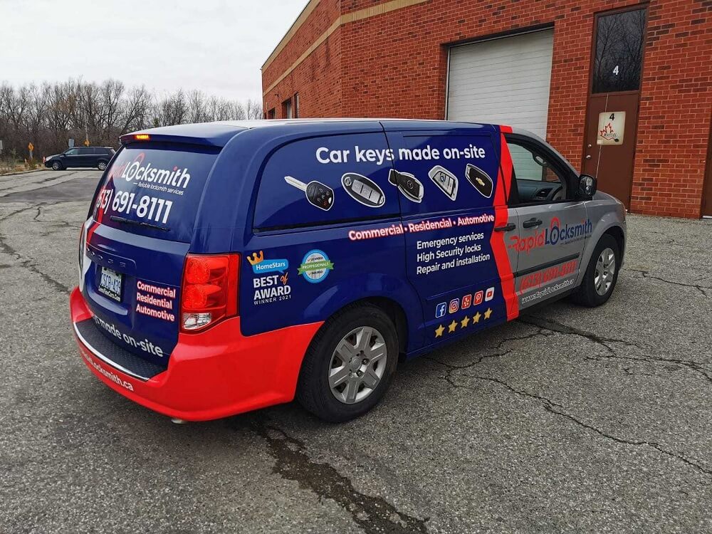 Custom vehicle wraps - Sign Source Solution