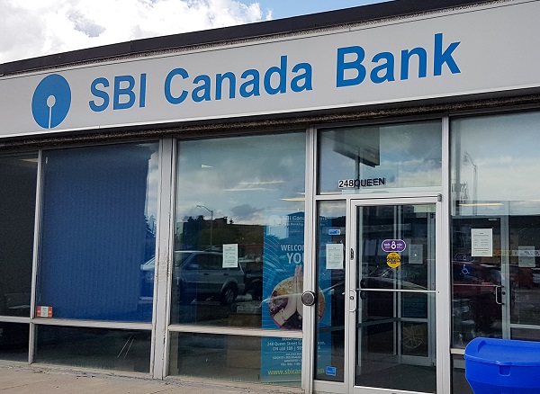 SBI bank lighted box sign